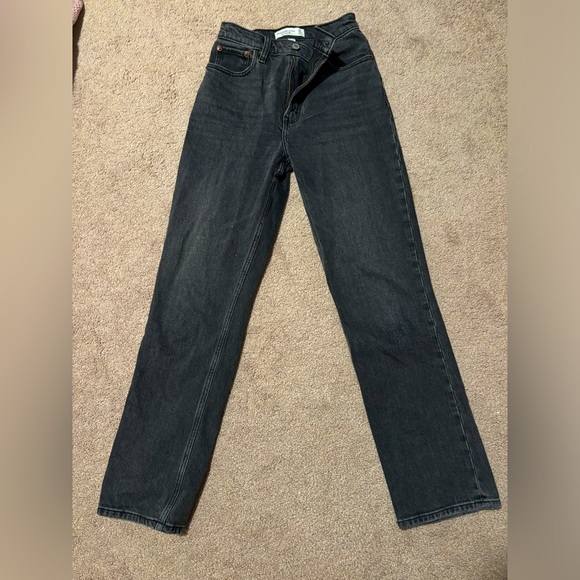 (SOLD) Abercrombie Black/dark grey wash 90s straight ultra high rise curve love - Picture 1 of 7
